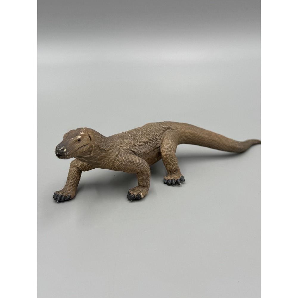 Schleich Komodo Dragon Figure 5 Inches Long Realistic